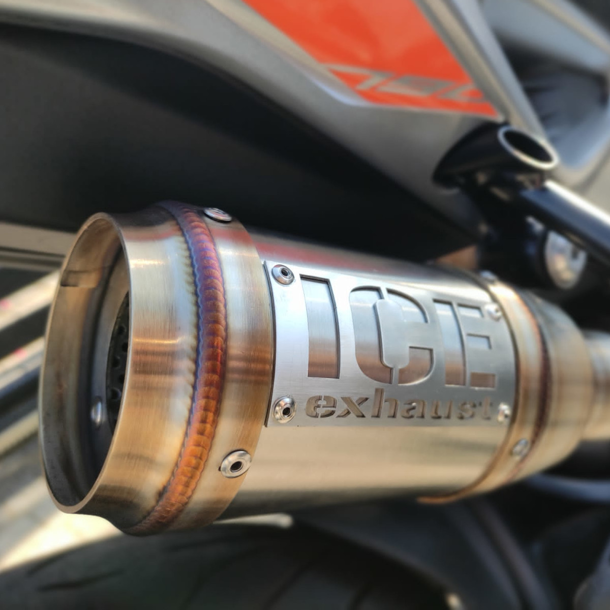ktmduke790_01