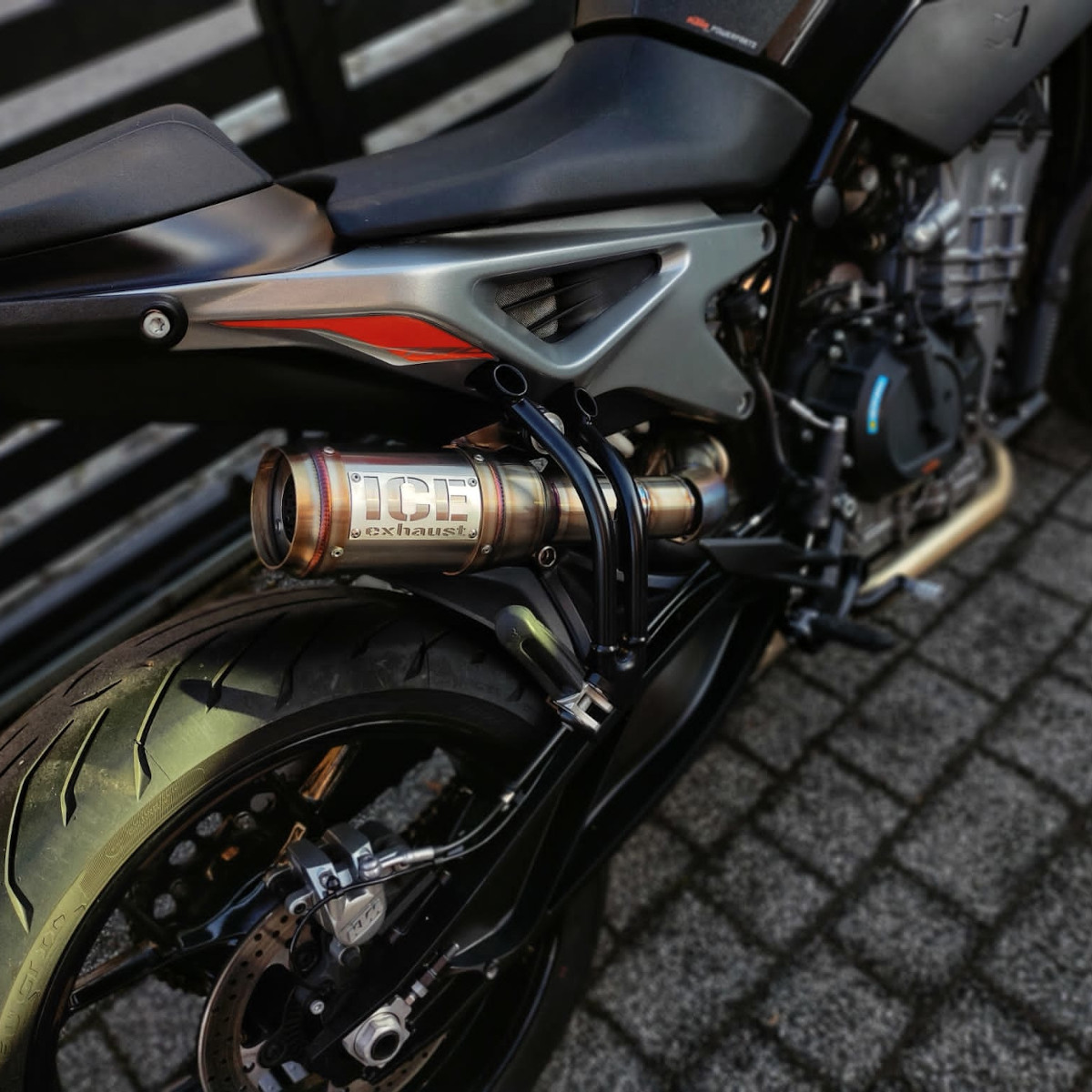 ktmduke790_04